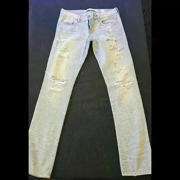 Abercrombie & Fitch Denim - Abercrombie and Fitch  - Light Wash Ripped Denim